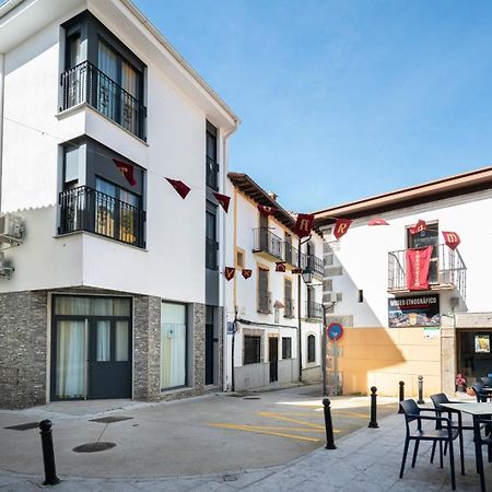 Apartamentos La Plazuela Banos De Montemayor Esterno foto